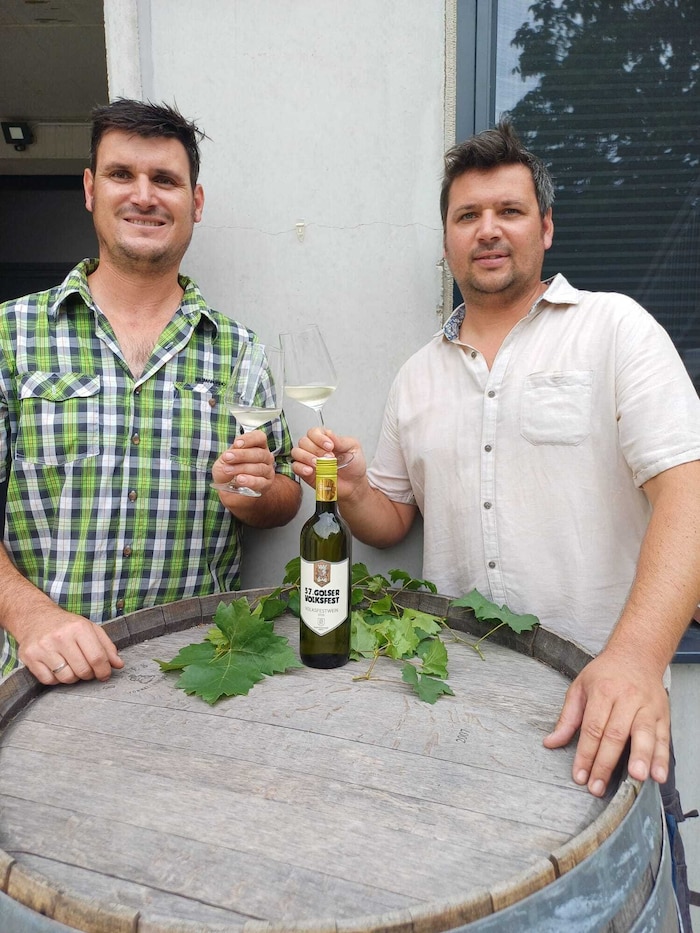 Der Welschriesling Markus und Daniel Fleischhacker aus Gols ist heuer auch Volksfestwein.
