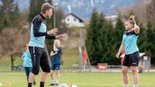 Mehr als 100 Mädchen und junge Frauen fanden durch die „Soccer Girl Academy“ die Leidenschaft ...