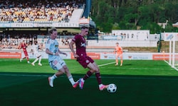 Nikolas Veratschnig (re.) legte nach dem 1:1 der Salzburger beim WAC den Finger in die Wunde.
