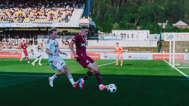 Nikolas Veratschnig (re.) legte nach dem 1:1 der Salzburger beim WAC den Finger in die Wunde.