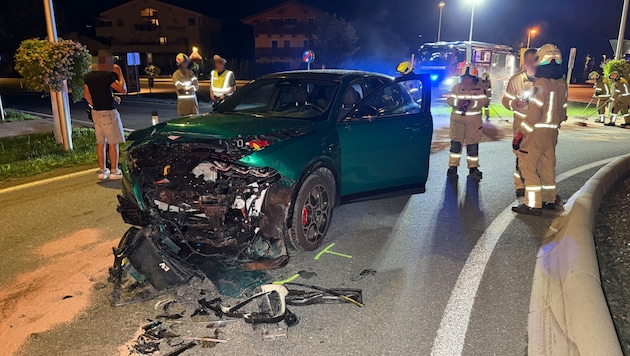 An den beteiligten Fahrzeugen entstand Totalschaden.