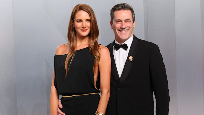 Jon Hamm und Anna Osceola sind bald zu dritt.
