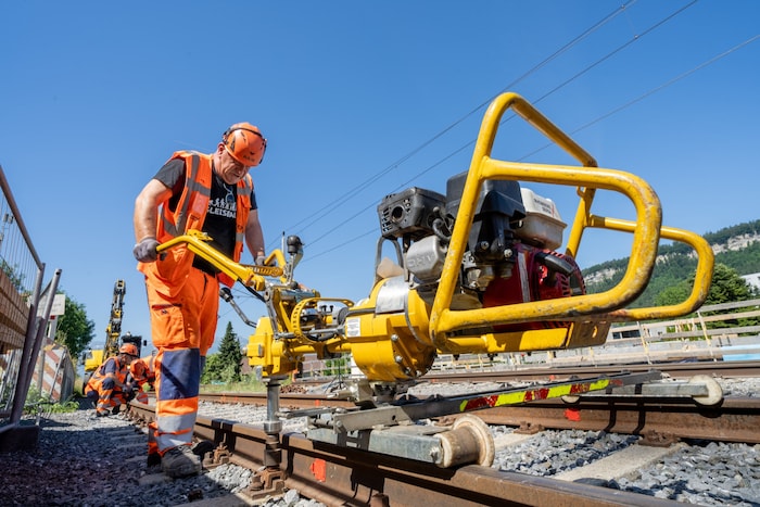 Bei den Sanierungsarbeiten kommen auch etliche Spezialgeräte zum Einsatz.