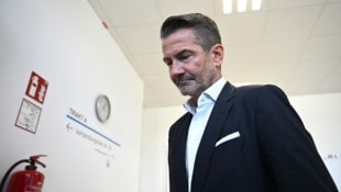 Weißmann vor dem Arbeits- und Sozialgericht in Wien. 