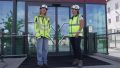 Lara erlebt bei AGRANA einen abwechslungsreichen Arbeitsalltag – und fühlt sich in ihrem Team ...