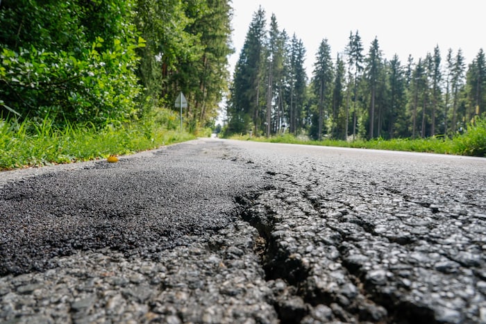 Die Gemeinde muss wahrscheinlich eine Million Euro in die Straßen investieren.