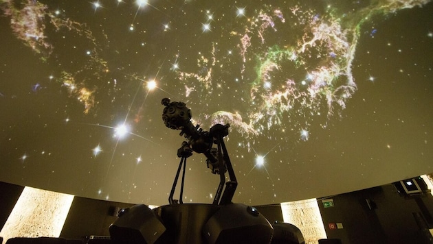 Mit der neuesten Technik fährt man im Planetarium Judenburg auf.