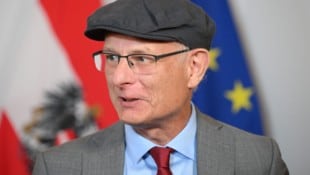 Finanzminister Markus Marterbauer hat wachsende Sorgen, ob das Budget „hält“.