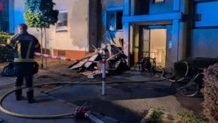 Aus der Brandwohnung musste einiges ausgeräumt werden