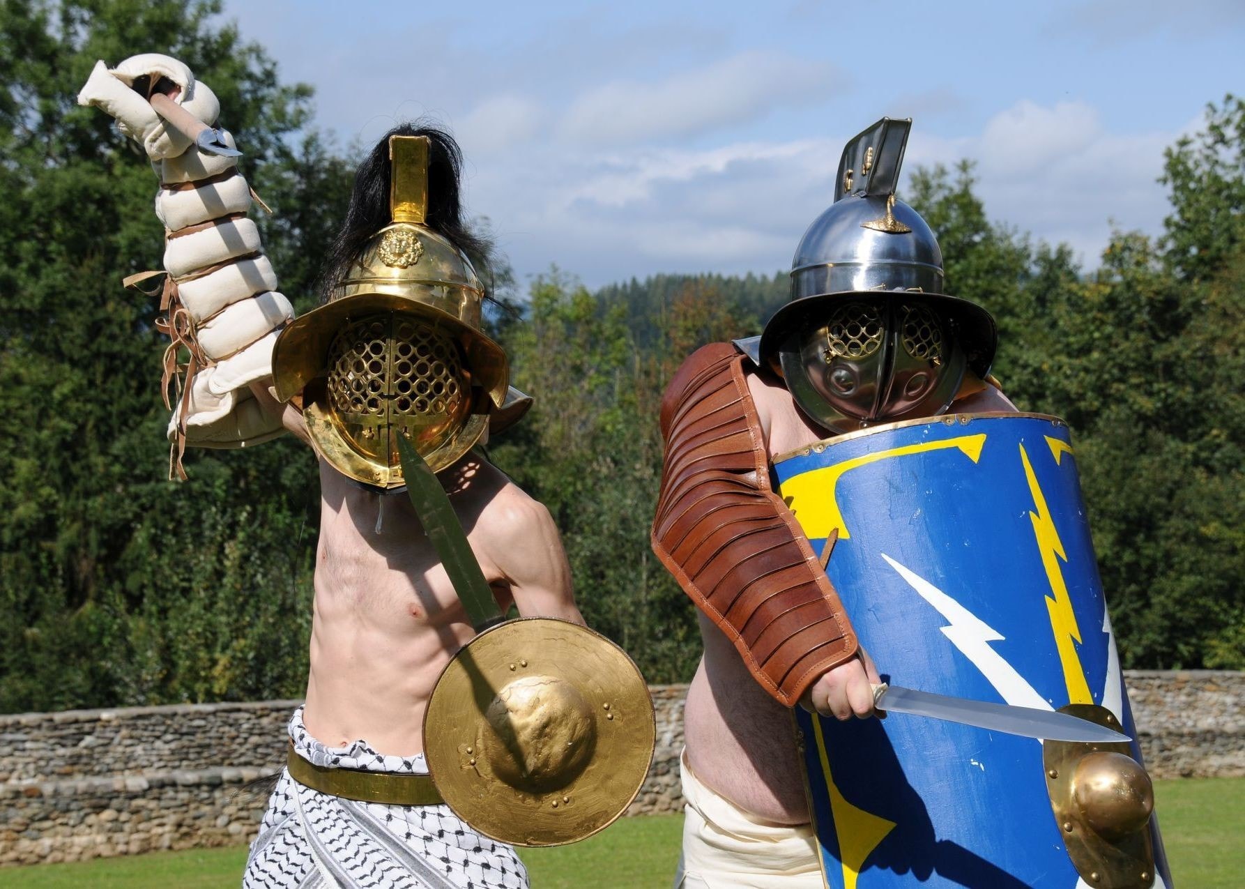 Gladiatoren messen sich um 14.30 Uhr im Kampf, denn zum Farantfest wird rund um das Pilgermuseum ...