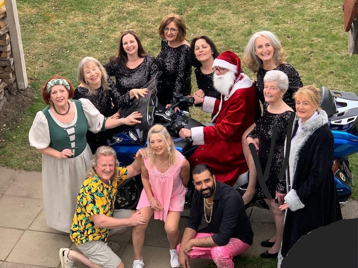 Das Ensemble der Theatergruppe probt seit Anfang Juni für die diesjährige Produktion.