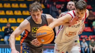 GEPA Aron Stazic (re.) bleibt bei BC Vienna an Bord.
