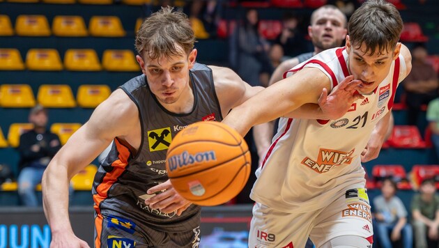 Aron Stazic (re.) bleibt bei BC Vienna an Bord.