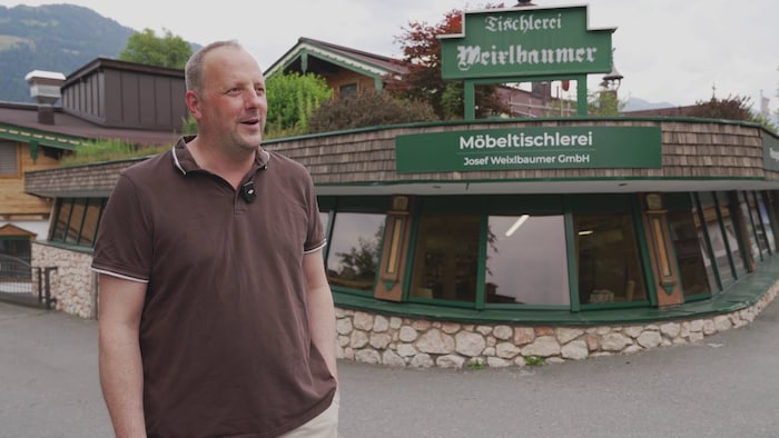 Josef Weixlbaumer, Geschäftsführer der Möbeltischlerei Josef Weixlbaumer