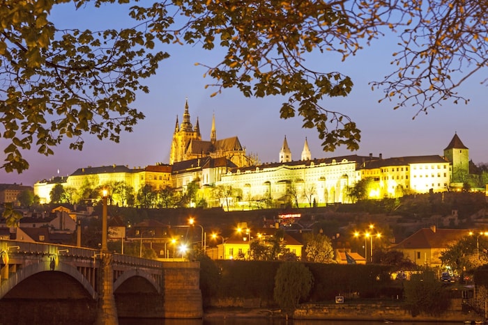 Prächtige Kulisse: Die Prager Burg thront über der „Goldenen Stadt“.