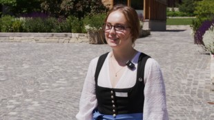 Lehrling Leni zeigt, wie abwechslungsreich ihre Ausbildung im 5-Sterne-Familien Natur Resort ...