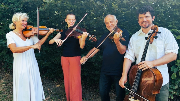 Resonanz-Streichquartett (Von links): Astrid Resch- Sonnberger Anna V. Lebeda, Johannes ...