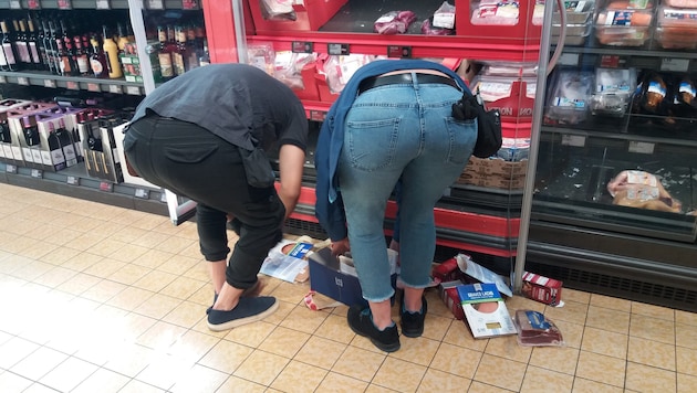 Lebensmittel am Boden, aber nicht absichtlich. Ein Lebensmittelhändler klärt nun auf.