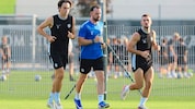 Albert Vallci (li.) bekam im Rückspiel gegen Fenerbahce eine Pause und brennt auf das erste ...