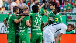 Mit einem lockeren 2:0 gegen Paide haben die Rapidler das Conference-League-Playoff erreicht – ...