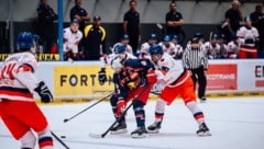 Peter Schneider (li.) und die Bulls hatten in Tschechien nicht viel zu melden.