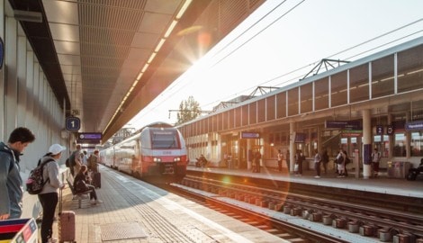 Kabelbrand beim Wiener Praterstern: Nach einem Brand in der Nacht sind wichtige Bahnstrecken in ...