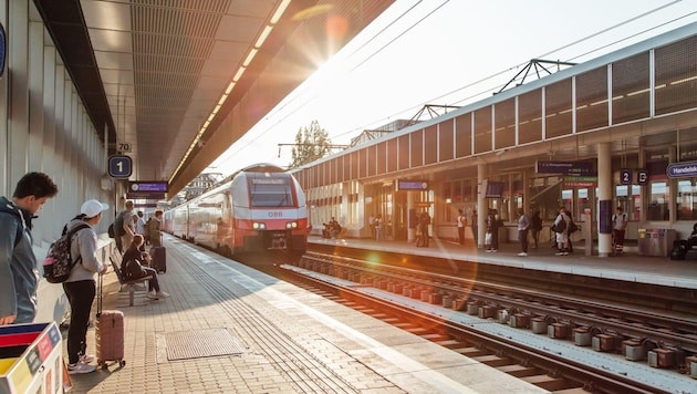 Kabelbrand beim Wiener Praterstern: Nach einem Brand in der Nacht sind wichtige Bahnstrecken in ...