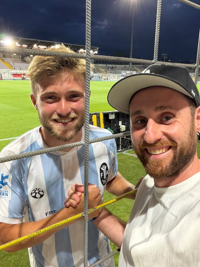 Björn Schulz besuchte Mathew Collins bei dessen Debüt für 1860 München.