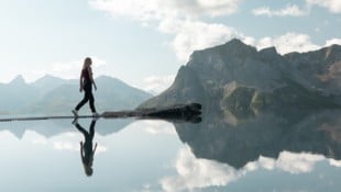 Der neue „Mountain Mirror“: Die Berge spiegeln sich im Wasser.