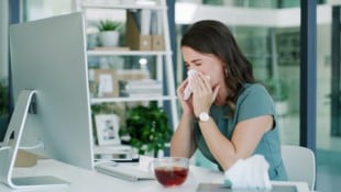 Krank im Büro sollte eigentlich ein No-Go sein. 