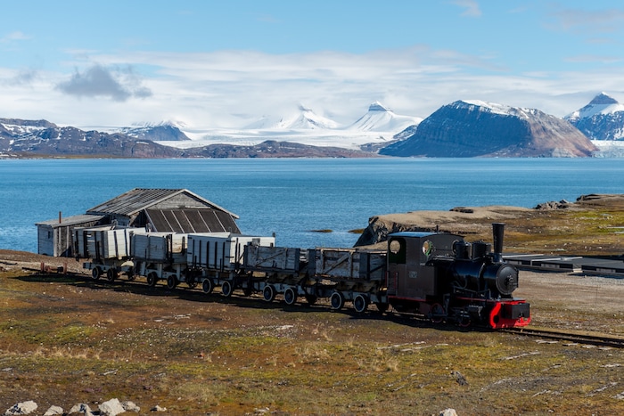 Spitzbergen hat etwa eine doppelt so große Fläche wie Belgien. Der jüngsten Zählung aus dem Jahr ...