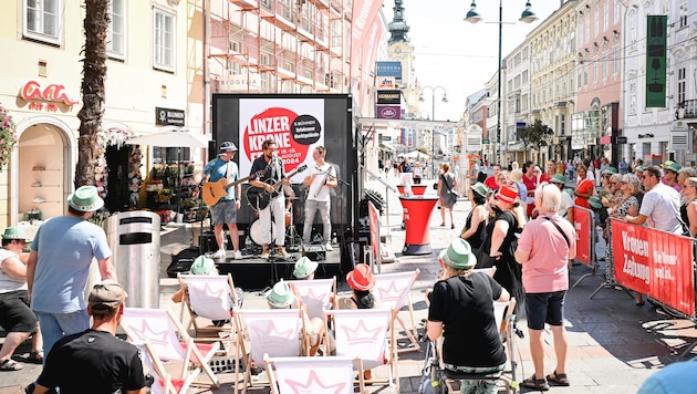 2024 gab die Band Alle Achtung am Taubenmakrt Gas.