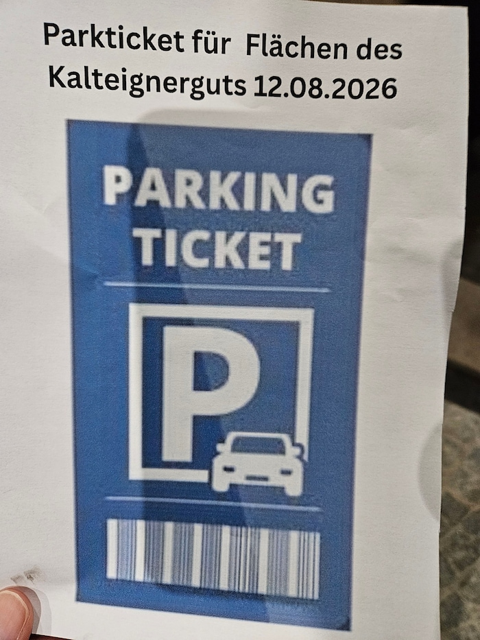 Diese „Parktickets“ fanden Sonnen- Schaulustige vor.
