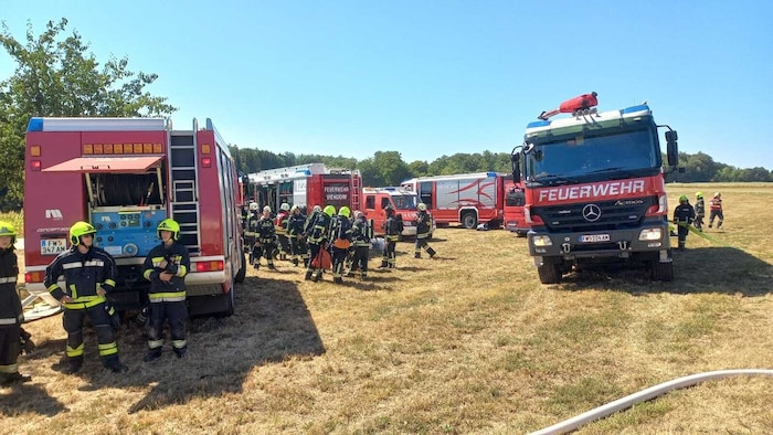 Der Einsatz der Feuerwehren konnte beim Brand auf dem landwirtschaftlichen Anwesen Schlimmeres ...