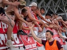 Von den Fans gefeiert: Haris Tabakovic.