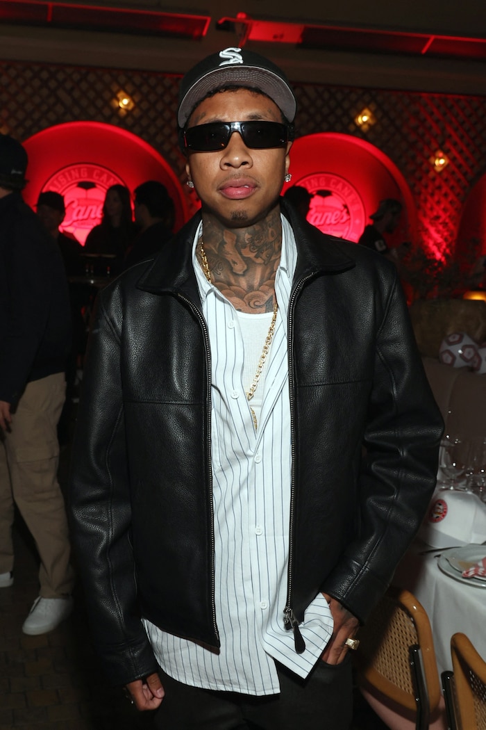 Rapper Tyga kriegt aktuell ordentlich sein Fett weg. Er verteidigt jedoch den Einsatz von ...