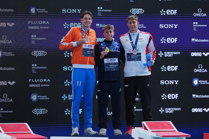 Luka Mladenovic (rechts) musste sich nur dem Briten Filip Nowacki und Caspar Corbeau aus den ...
