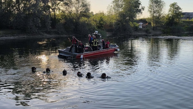 Im Aldriansee war am Donnerstag eine große Suchaktion im Gange.