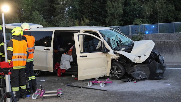 An dem Fahrzeug entstand erheblicher Schaden.