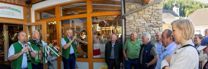 Hunderte Fans kommen zum Musi-Kirtag der „Stoanis“
