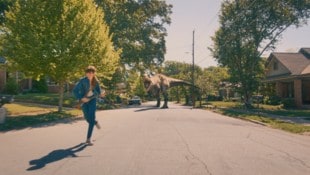 Anne Hathaway in „The End of Oak Street“, ab sofort im Kino
