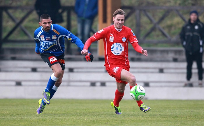 Auch Cem Tosun (li.) könnte für den Dorfklub in Zukunft noch auflaufen.