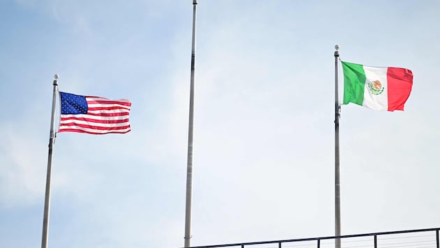 Mexikanischen Medienberichten zufolge entzog die US-Regierung rund 50 politischen ...