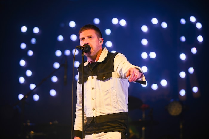Kaiser-Chiefs-Frontmann Ricky Wilson plauderte über die Treffen mit Prinz Harry.