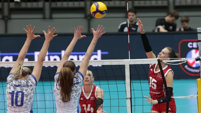 Kora Schaberl (Nummer 14)