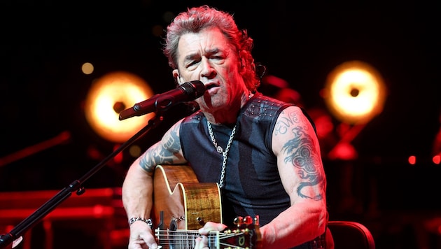 Peter Maffay machte Urlaub in Kanada, er und seine Familie beschlossen aber, wegen der außer ...