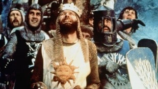 Graham Chapman in seiner unvergessenen Rolle als König Artus in der Kultkomödie „Die Ritter der ...