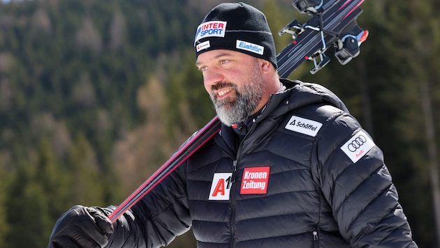 ÖSV-Damen-Chef Johannes Zöchling legt los.
