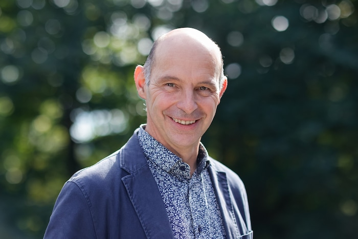 Christian Ortner leitet seit 2025 die Telefonseelsorge (erreichbar unter Tel. 142)