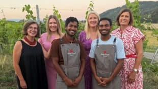 Romana Candussi, Michaela Riedl, Samrat und Sukhendu, Claudia Stöckl, Andrea Riedl.